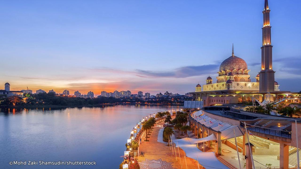 Hotel Aman- Nilai & Klia Extérieur photo